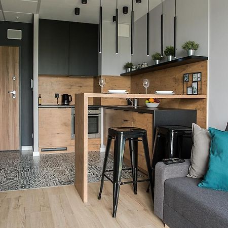 Wola Loft Apartment Varsovia Exterior foto